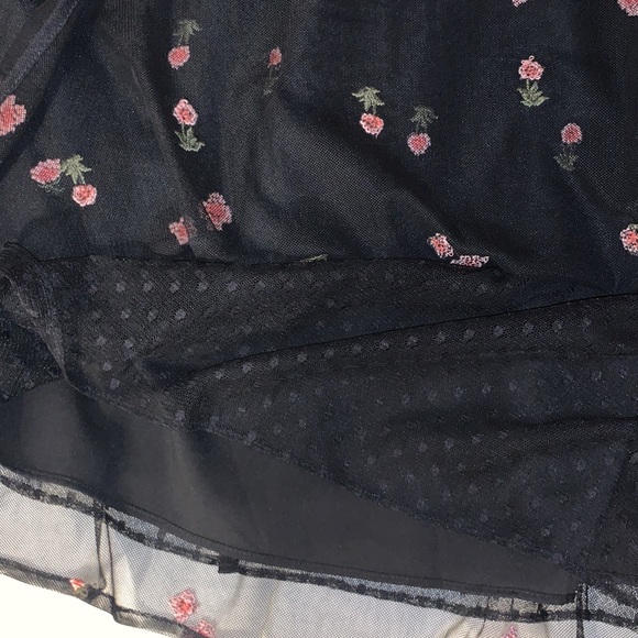 Petite Floral Embroidered Tulle Skirt NWT - Picture 4 of 4